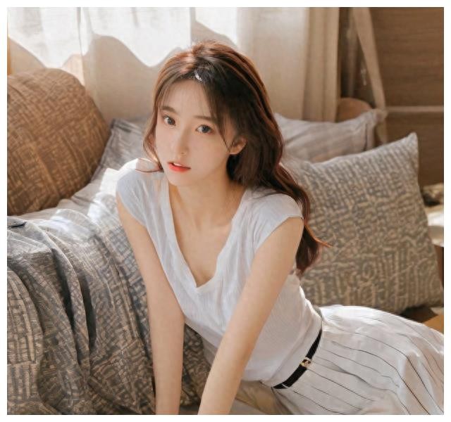 微信附近女人想不想和你有关系发条微信就知道！