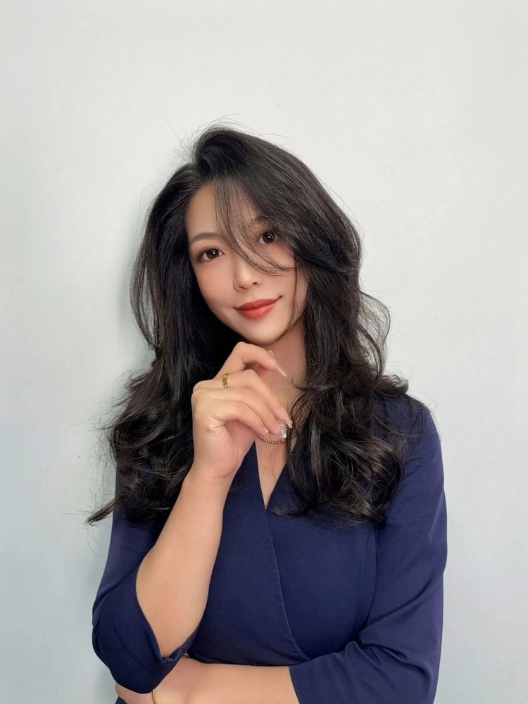 如何才能在微信附近的人里约会到附近的美女